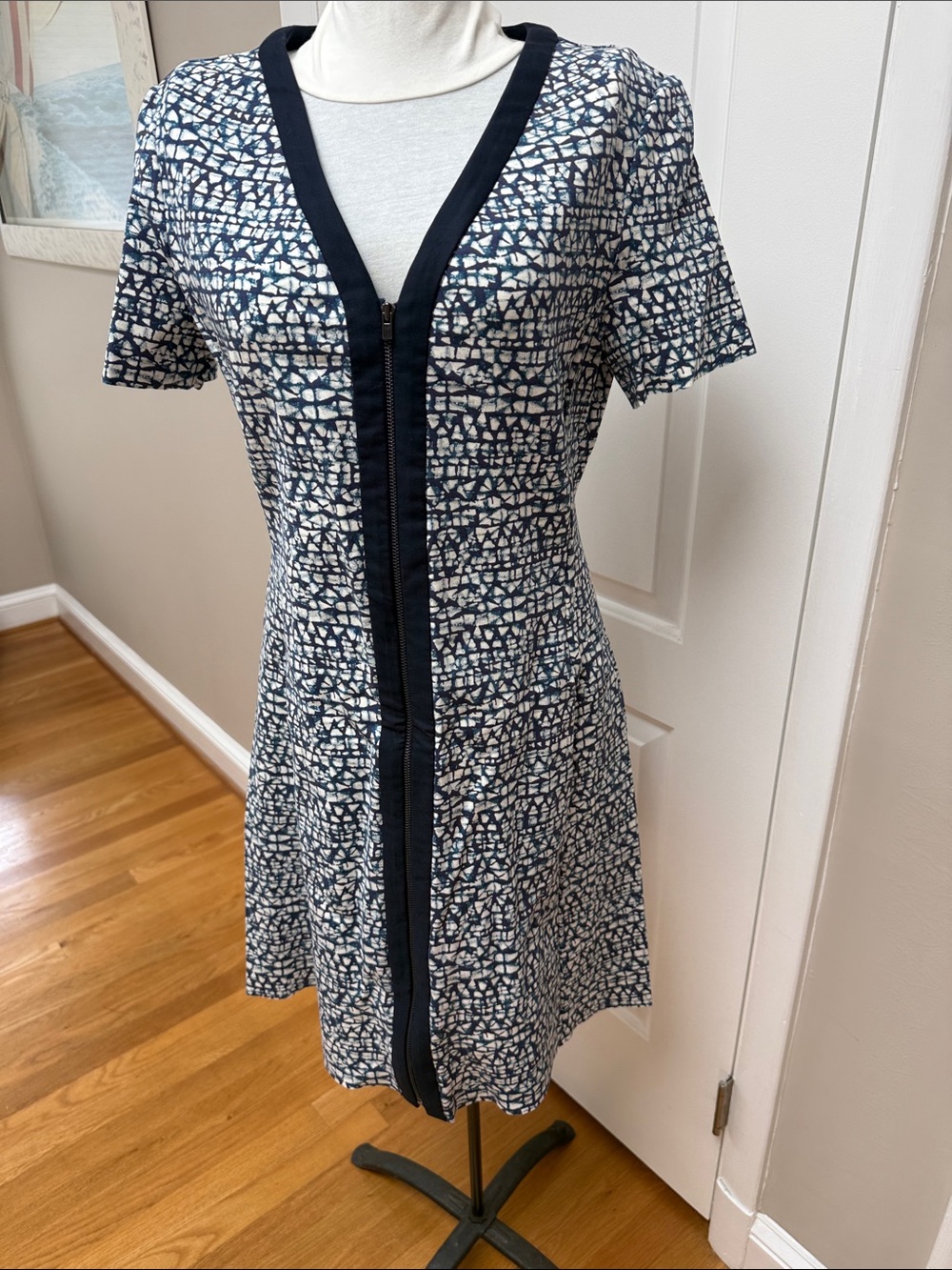 Tory Burch Navy and White Printed Short-Sleeve Zip Front Dress M